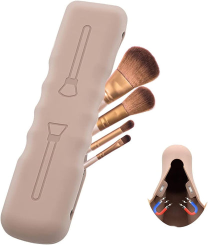 Travel Makeup Brush Holder,Silicone Makeup Brush Case Bag Soft Cute Portable Cosmetic Brushes Holders,Waterproof Makeup Brushes Organizer (Light Brown)
